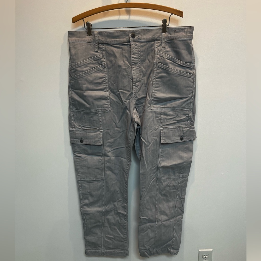 Madewell 90s Straight Cargo size 32